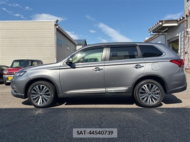 Mitsubishi OUTLANDER 2019 8931803-19