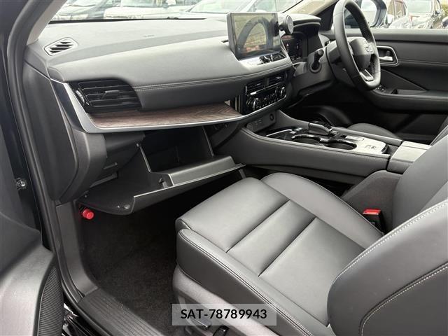 Nissan X-TRAIL 2026 8930106-4