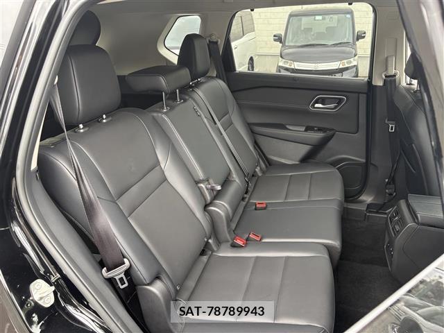 Nissan X-TRAIL 2026 8930106-6