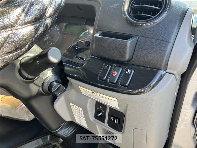 Mitsubishi CANTER 2021 8952645-21