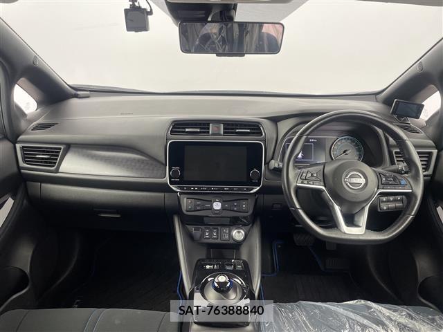 Nissan LEAF 2021 8675722-14
