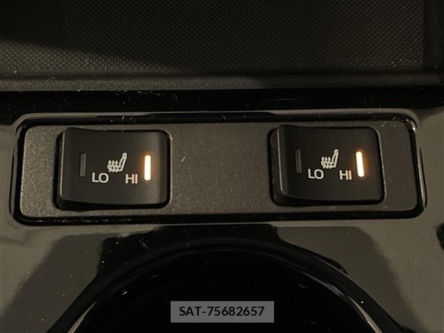 Toyota PRIUS PHV 2019 8954764-4