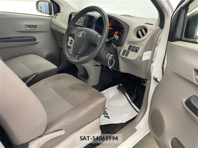 Toyota PIXIS EPOCH 2015 8919116-2