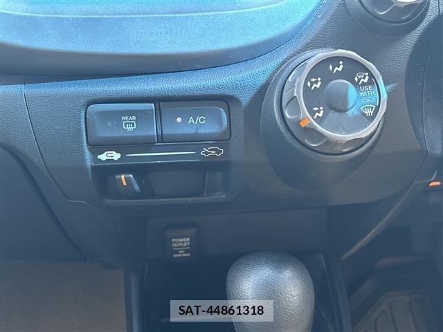 Honda FIT 2013 8922330-18