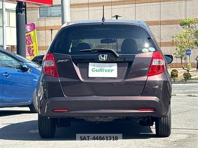 Honda FIT 2013 8922330-4