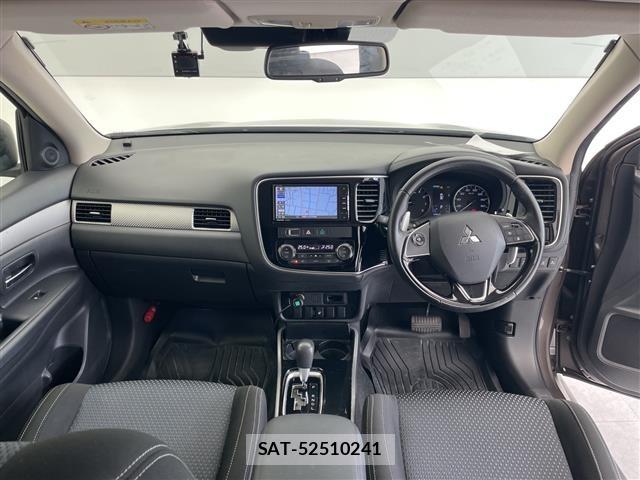 Mitsubishi OUTLANDER 2019 8718315-15