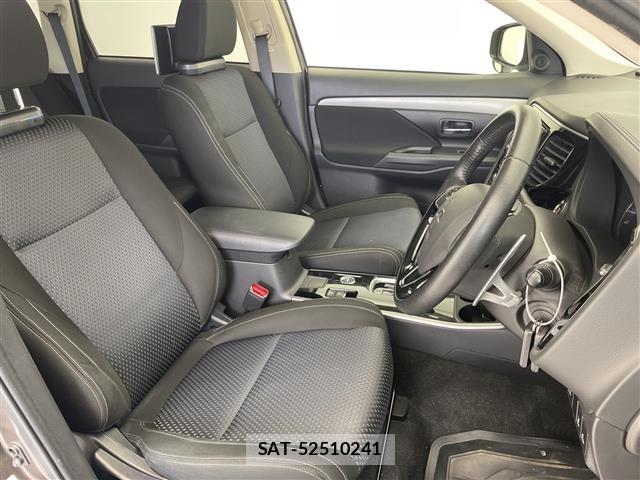 Mitsubishi OUTLANDER 2019 8718315-2