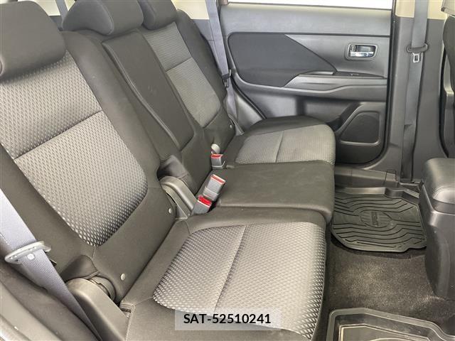 Mitsubishi OUTLANDER 2019 8718315-6