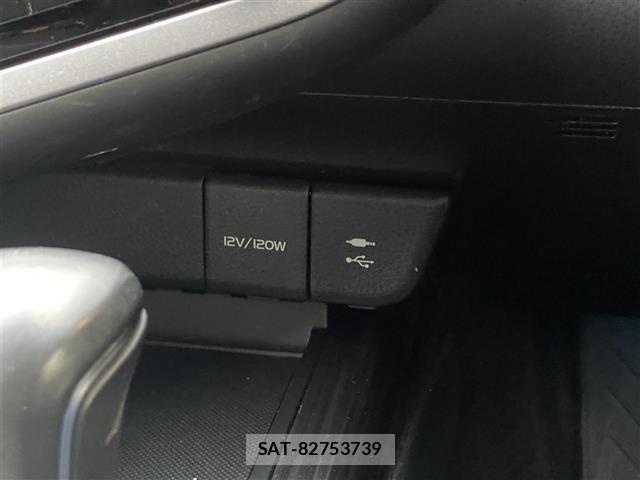 Toyota CAMRY 2017 8708956-10