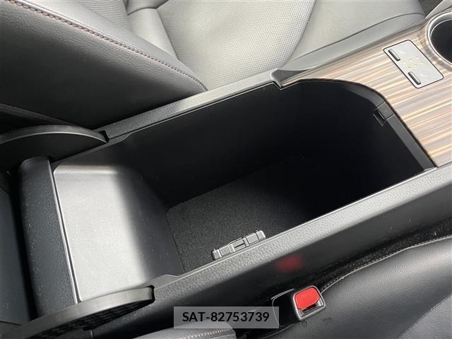 Toyota CAMRY 2017 8708956-12