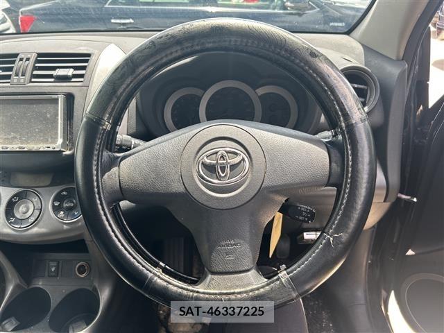 Toyota RAV4 2006 8709553-8