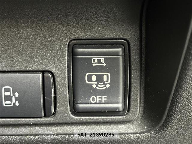 Nissan SERENA 2023 8672372-9
