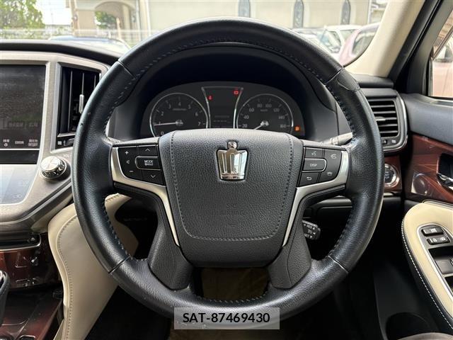 Toyota CROWN 2015 8734459-23