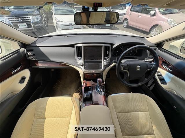 Toyota CROWN 2015 8734459-25