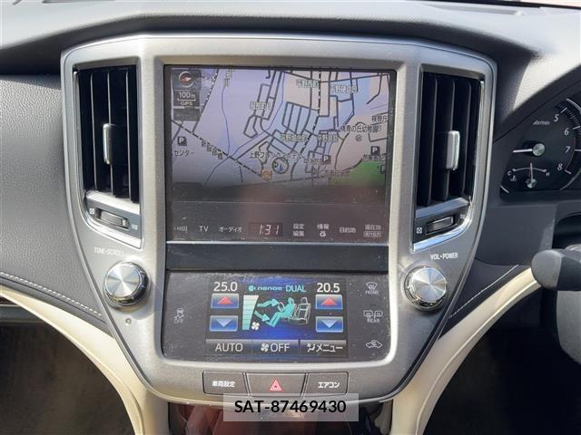 Toyota CROWN 2015 8734459-32