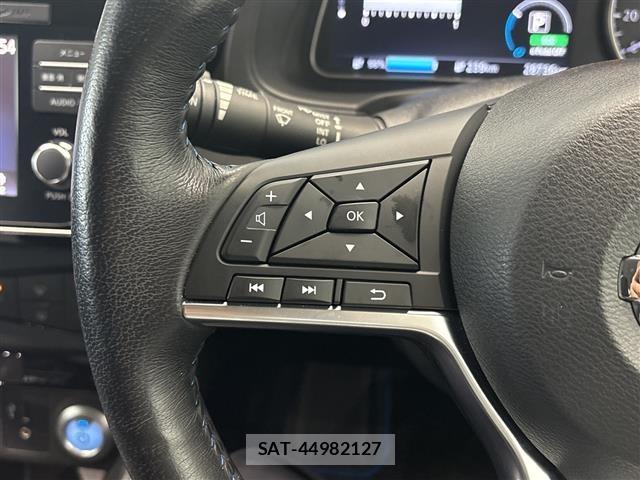 Nissan LEAF 2018 8929075-18