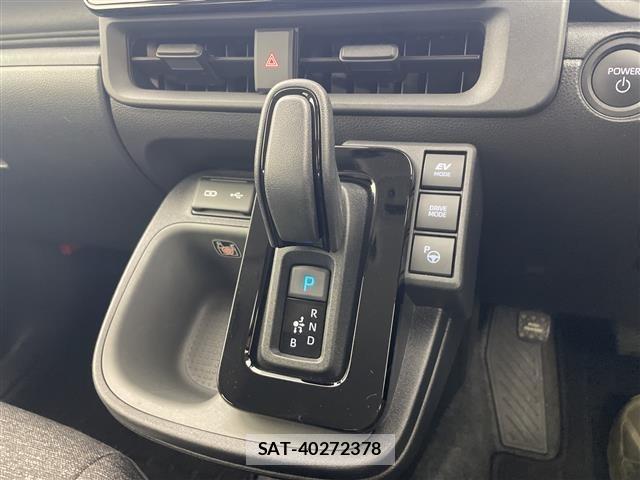 Toyota SIENTA 2024 8671996-4