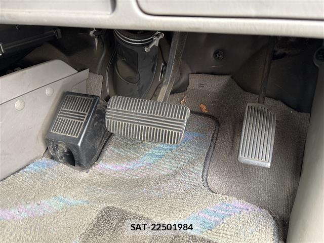 Nissan SERENA 2000 8717120-2