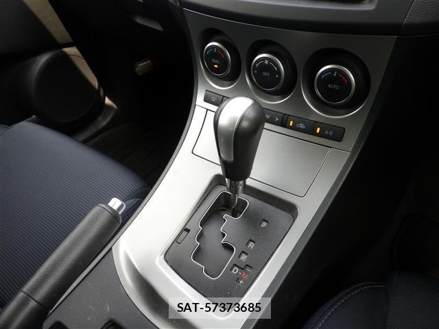 Mazda AXELA 2009 8719007-5