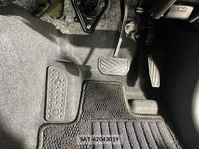 Suzuki JIMNY 2025 8933166-2