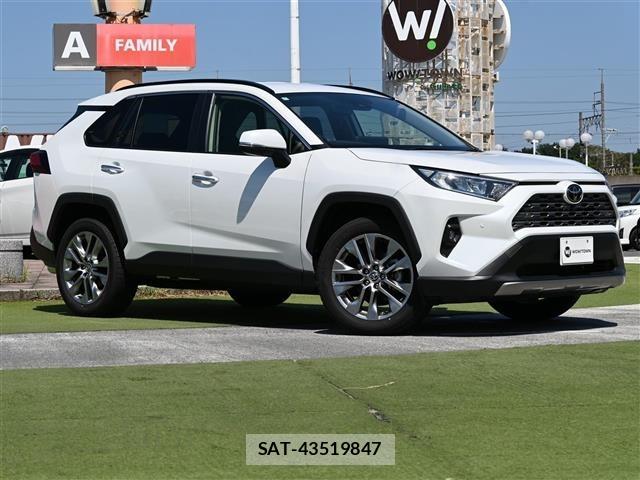 Toyota RAV4 2024 8737580-0