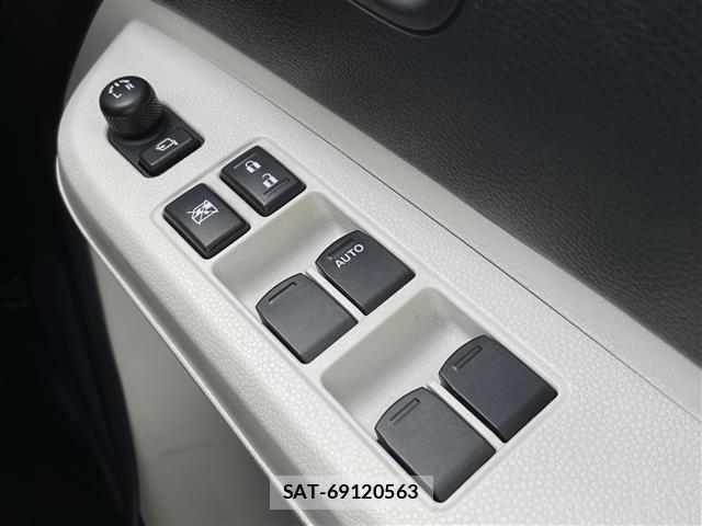 Suzuki IGNIS 2016 8935329-4