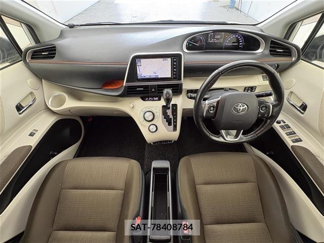 Toyota SIENTA 2019 8672000-15