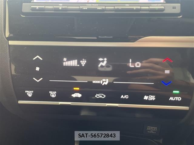 Honda FIT 2016 8722630-11