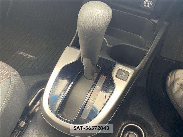 Honda FIT 2016 8722630-12