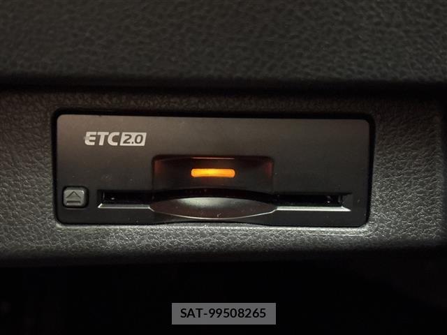 Nissan LEAF 2022 8929076-12