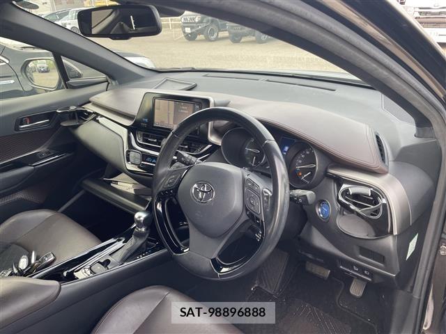 Toyota C-HR 2017 8724255-1