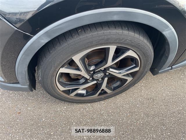 Toyota C-HR 2017 8724255-2