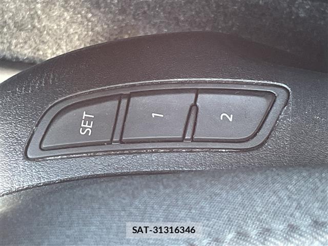 Mazda AXELA 2017 8678428-12