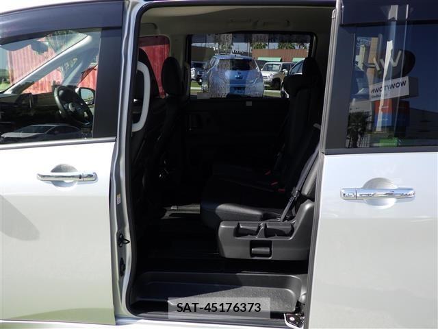 Nissan SERENA 2023 8672390-2