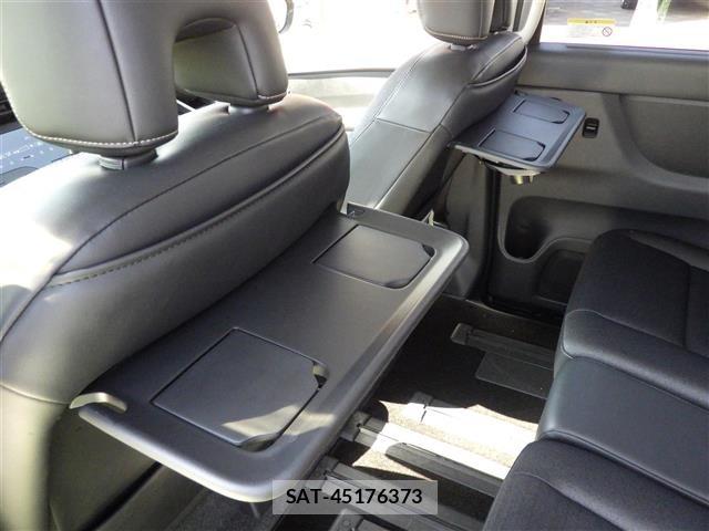 Nissan SERENA 2023 8672390-23