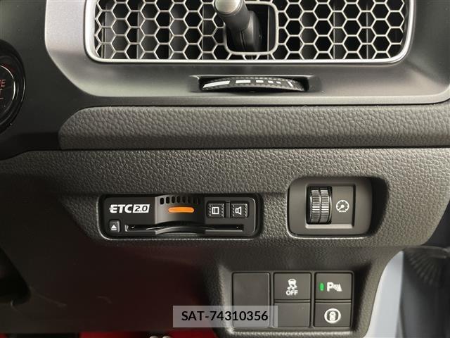 Honda CIVIC 2025 8770458-1