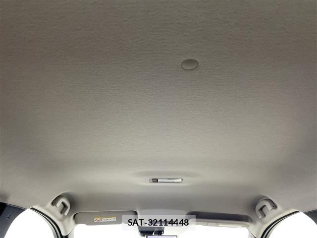 Nissan LEAF 2024 8929086-9