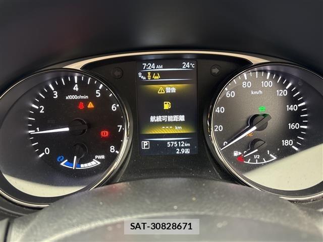 Nissan X-TRAIL 2017 8930108-15