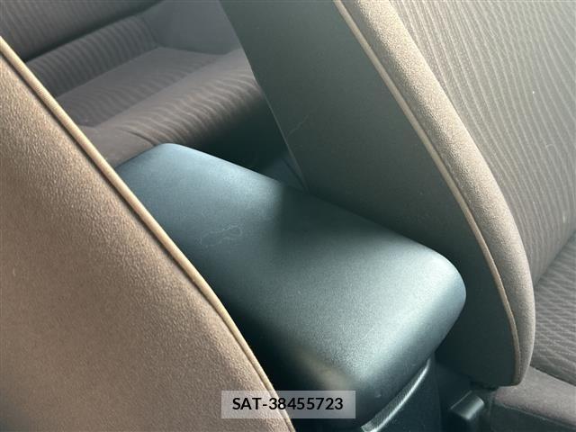 Toyota AQUA 2012 8722570-1