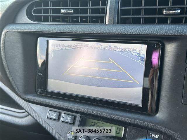 Toyota AQUA 2012 8722570-17