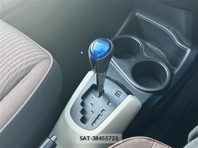 Toyota AQUA 2012 8722570-19