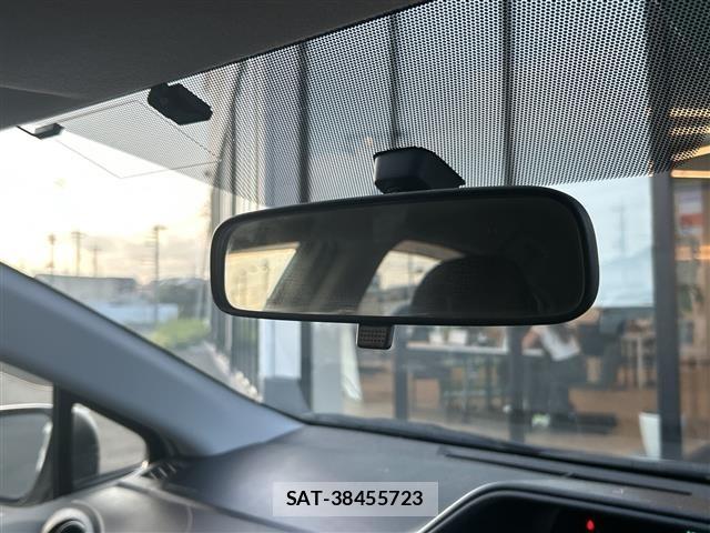 Toyota AQUA 2012 8722570-2