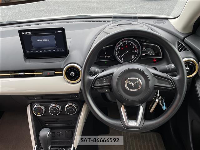 Mazda MAZDA2 2022 8770892-2