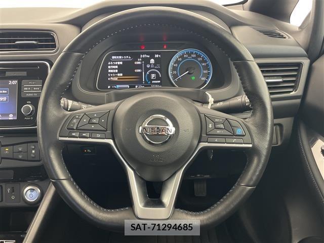 Nissan LEAF 2018 8748188-14