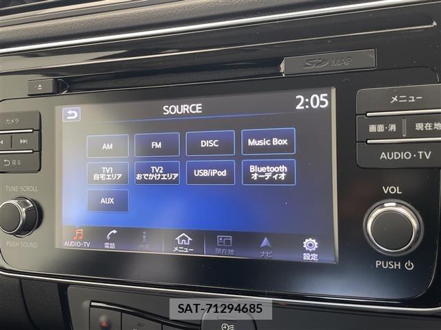 Nissan LEAF 2018 8748188-17