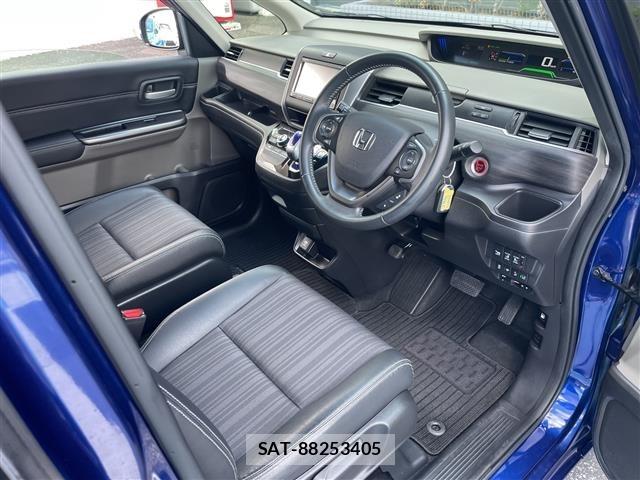 Honda FREED 2017 8952481-6
