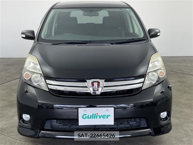 Toyota ISIS 2011 8947931-17
