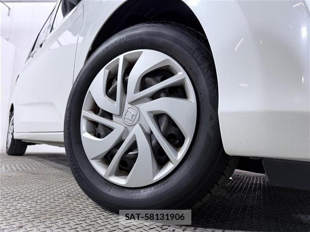 Honda FREED 2018 8952482-21