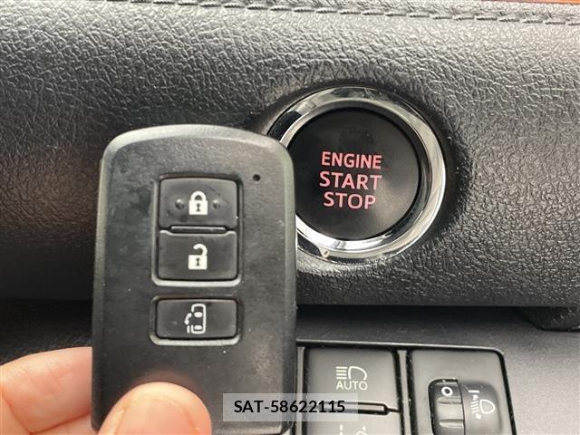 Toyota SIENTA 2017 8764067-8