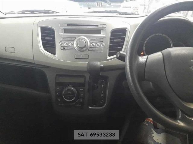Suzuki WAGON R 2015 8855839-11
